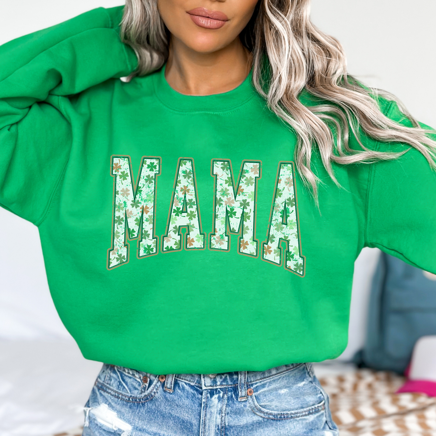 Saint Patrick's Day Mama graphic sweatshirt