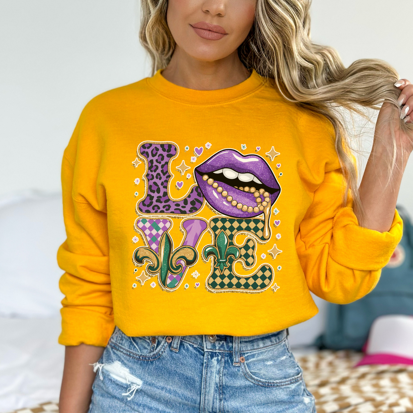 Mardi Gras Love graphic sweatshirt