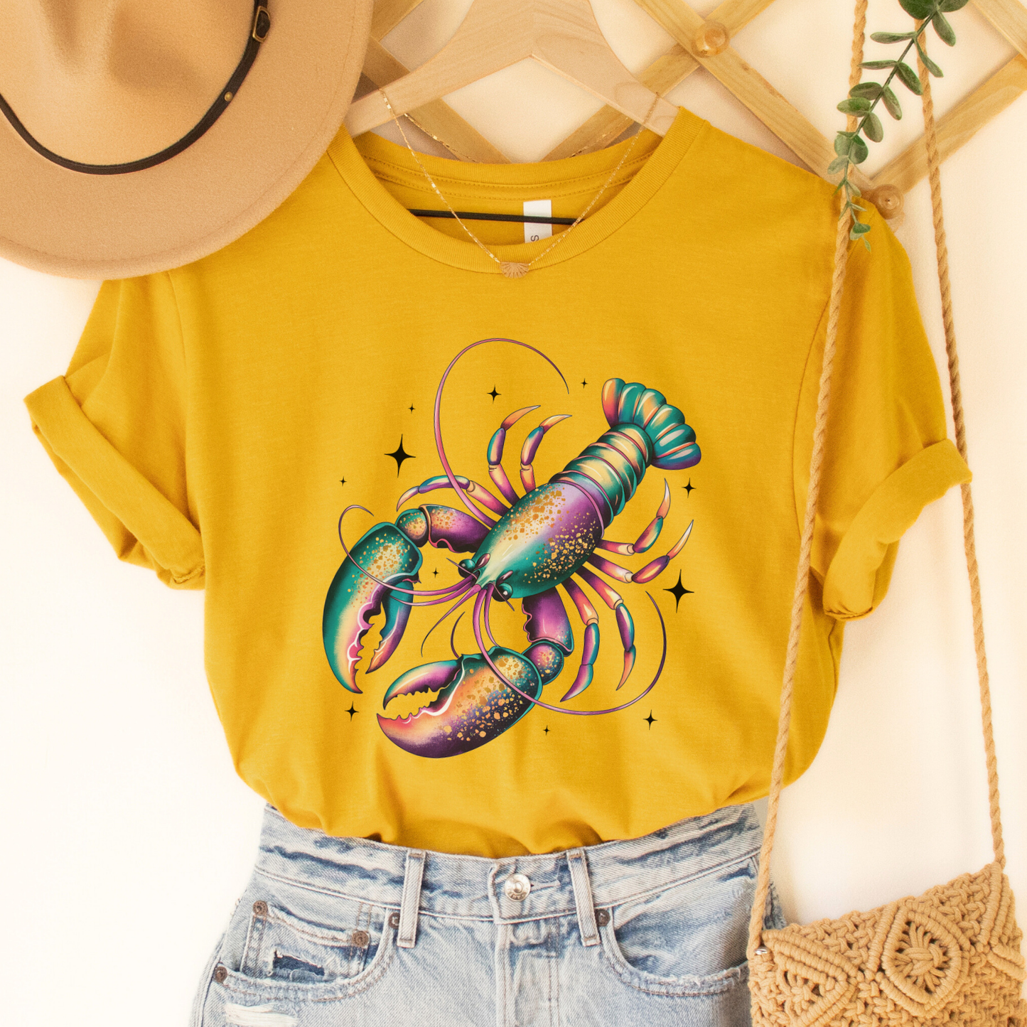 Mardi Gras crawfish women's graphic t-shirt