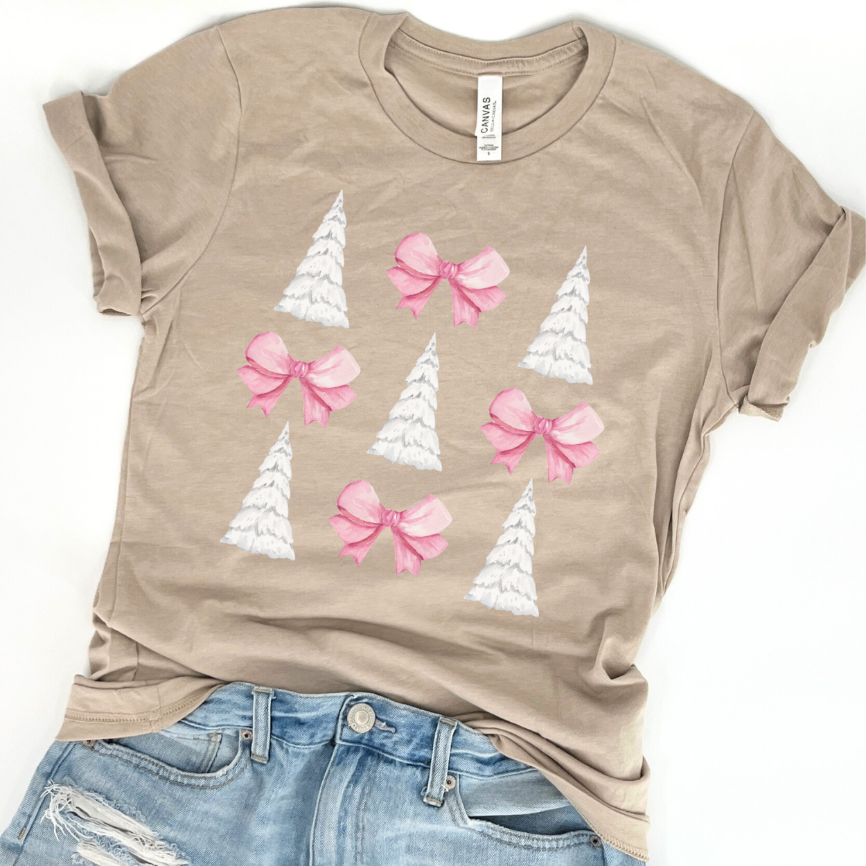 White Christmas tree coquette t-shirt with pink bows