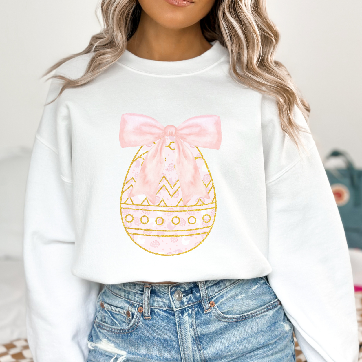 Oversize Easter egg women's graphic sweatshirt